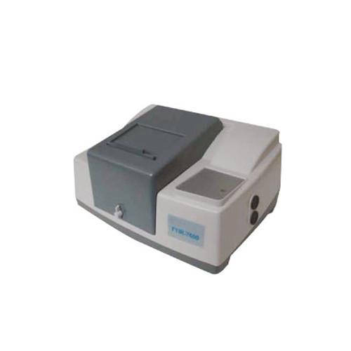 Espectrofotómetro de infrarrojo con transformada de Fourier. Modelo FTIR-7600